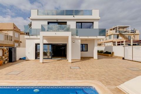 Villa i Torrevieja, Alicante, Torrevieja - € 990.000 | Ref: W-02T30F - foto 43